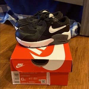 Nike air max excee 6c